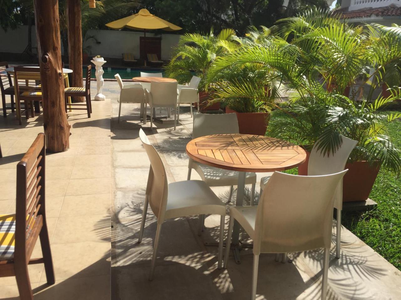 Pontoon Nyali Hotel Mombasa Exterior photo